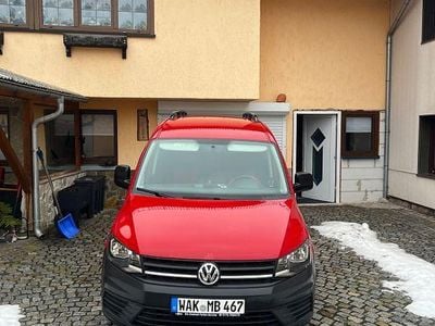 Gebraucht VW Caddy Maxi Team 102 PS (75 kW) 2016 Rot Van / Kleinbus