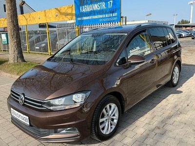 Gebraucht VW Touran Comfortline 110 PS (80 kW) 2016 Braun Van / Kleinbus