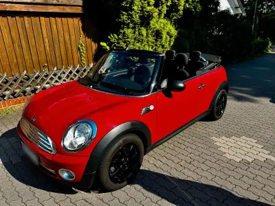 Gebraucht Mini One Cabriolet 98 PS (72 kW) 2010 Rot Cabrio