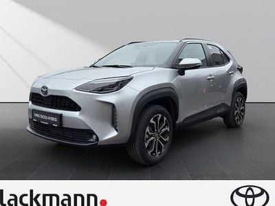 Neu Toyota Yaris Cross 130 PS (95 kW) 2026 Silber SUV