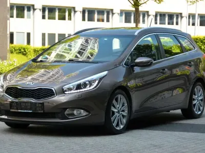 Gebraucht Kia Ceed Sportswagon 135 PS (99 kW) 2012 Braun Kombi