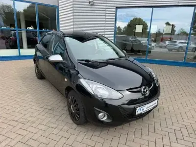 Gebraucht Mazda 2 Sendo 84 PS (61 kW) 2014 Schwarz Kleinwagen