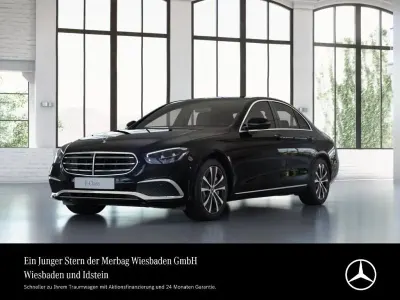 Używany Mercedes E400 Exclusive 330 KM (242 kW) 2023 Czarny Sedan/Limuzyna