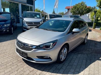 Gebraucht Opel Astra Business 136 PS (100 kW) 2019 Argonsilber/sovereign/switchbl Kombi