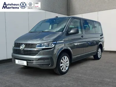 Gebraucht VW Multivan Trendline 150 PS (110 kW) 2022 Grau Van / Kleinbus