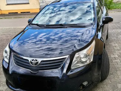 Gebraucht Toyota Avensis Executive 177 PS (130 kW) 2010 Schwarz Kombi