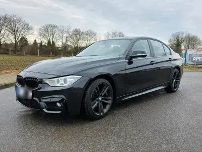 Gebraucht BMW 320 184 PS (135 kW) 2012 Schwarz Limousine