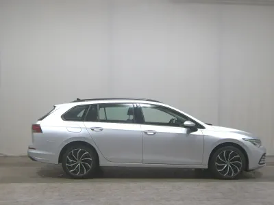 Brugt VW Golf VIII Life 150 HK (110 kW) 2021 Sølv Stationcar