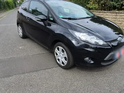 Gebraucht Ford Fiesta 101 PS (74 kW) 2009 Schwarz Kleinwagen