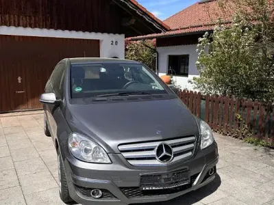 Gebraucht Mercedes B200 136 PS (100 kW) 2008 Grau Van / Kleinbus