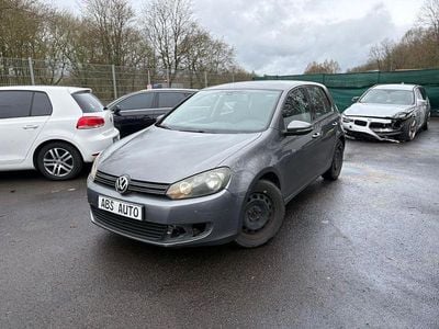 Gebraucht VW Golf VI Comfortline 105 PS (77 kW) 2010 Grau Kleinwagen