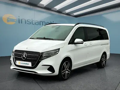 Gebraucht Mercedes V300 237 PS (174 kW) 2025 Weiß Van / Kleinbus