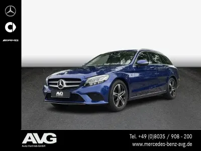 Gebraucht Mercedes C180 Avantgarde 156 PS (114 kW) 2020 Blau Kombi