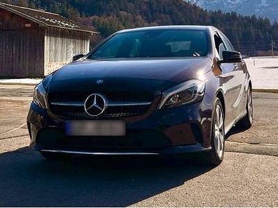 Second-hand Mercedes A180 Urban 122 CP (89 kW) 2016 Maro Hatchback