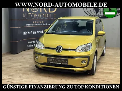 Gebraucht VW up! move up! 65 PS (47 kW) 2021 Honey yellow metallic (metallic) Kleinwagen