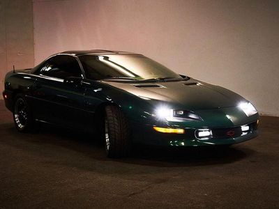 Second-hand Chevrolet Camaro 279 CP (205 kW) 1994 Verde