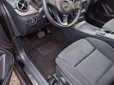 Gebraucht Mercedes B180 122 PS (89 kW) 2018 Schwarz Van / Kleinbus