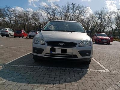 Gebraucht Ford Focus 101 PS (74 kW) 2005 Silber Kombi