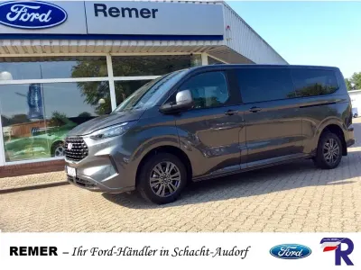 Gebraucht Ford Tourneo Custom Titanium 170 PS (125 kW) 2024 Grau Van