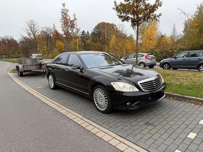 Second-hand Mercedes S500L 387 CP (284 kW) 2006 Berlinǎ