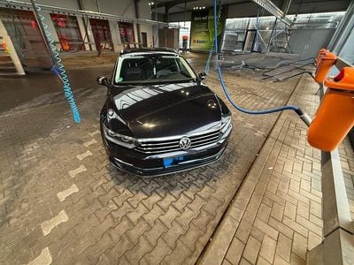 Gebraucht VW Passat Highline 190 PS (139 kW) 2016 Schwarz Kombi