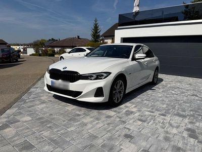 Second-hand BMW 320e Sport Line 204 CP (150 kW) 2022 Alb Berlinǎ