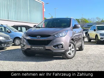 Gebraucht Hyundai ix35 Premium 184 PS (135 kW) 2011 Braun SUV