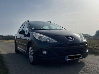 Gebraucht Peugeot 207 Premium 95 PS (69 kW) 2010 Schwarz Kombi