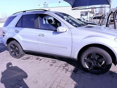 Mercedes ML320