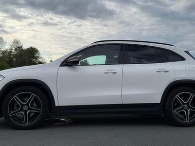 Mercedes GLA220