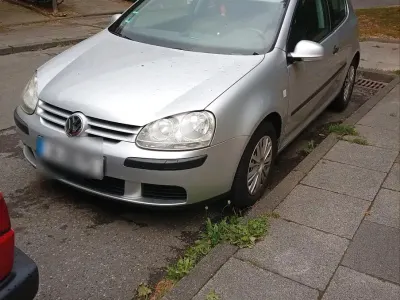 Gebraucht VW Golf V 90 PS (66 kW) 2005 Silber Kleinwagen