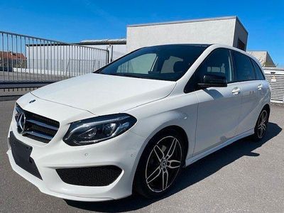 Usata Mercedes B180 AMG line 109 CV (80 kW) 2017 Bianco Monovolume