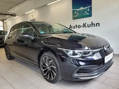 Gebraucht VW Golf VII Active 150 PS (110 kW) 2021 Schwarz Kleinwagen