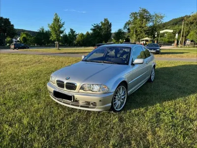 Gebraucht BMW 330 231 PS (169 kW) 2002 Silber Coupé