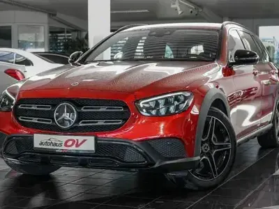 Gebraucht Mercedes E220 All-Terrain Night 194 PS (142 kW) 2021 Andere Kombi