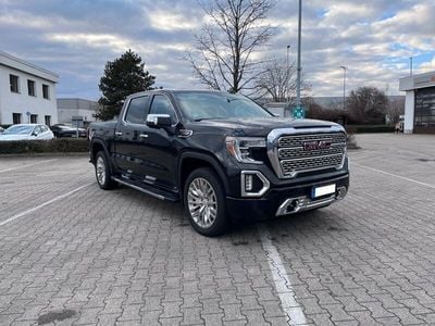 GMC Sierra
