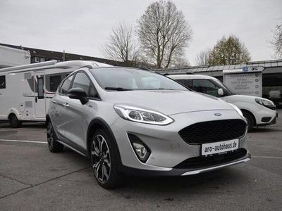 Silber (metallic) Gebraucht 2021 Ford Fiesta Active X Limousine | 17.990 €