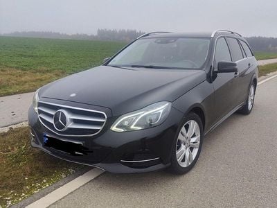 Second-hand Mercedes E220 Avantgarde 170 CP (125 kW) 2015 Negru Break