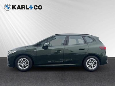 Sanremo green metallic (gruen) Gebraucht 2025 BMW 218 Active Tourer M Sport Van / Kleinbus | 30.970 € (Guter Preis)