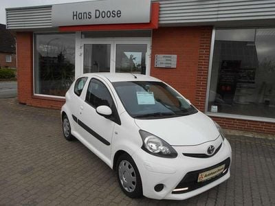 Second-hand Toyota Aygo Cool 68 CP (50 kW) 2012 Alb Hatchback