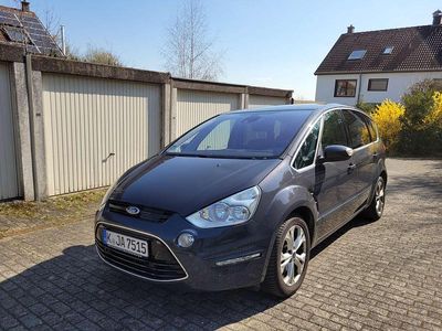 Gebraucht Ford S-MAX Titanium 163 PS (119 kW) 2014 Grau Van / Kleinbus