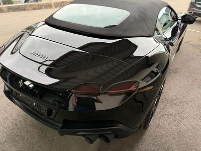Neu Ferrari Roma 620 PS (456 kW) 2025 Nero Cabrio