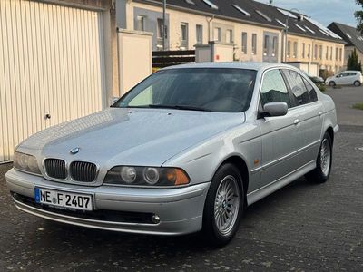 BMW 525