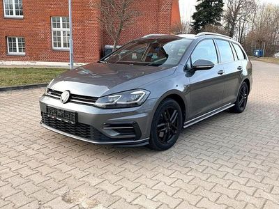 Gebraucht VW Golf VII R-line 150 PS (110 kW) 2019 Grau Kombi