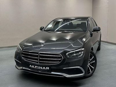 Usata Mercedes E300 Luxury 313 CV (230 kW) 2022 Grigio Berlina