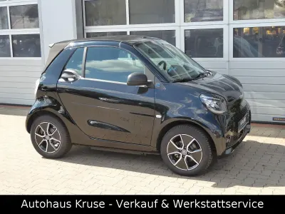 Gebraucht Smart ForTwo Electric Drive Exclusive 60 kW (82 PS) 2024 Schwarz Cabrio