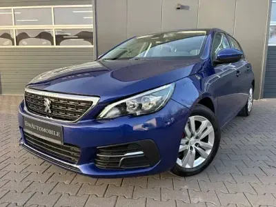 Gebraucht Peugeot 308 Active 131 PS (96 kW) 2019 Blau Limousine