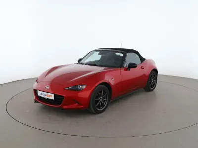 Gebraucht Mazda MX5 Exclusive-Line 131 PS (96 kW) 2016 Rot Cabrio