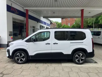 Gebraucht Peugeot Rifter GTi 131 PS (96 kW) 2026 Kaolin weiß Van / Kleinbus