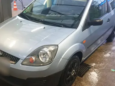 Gebraucht Ford Fiesta Fun X 60 PS (44 kW) 2007 Kleinwagen